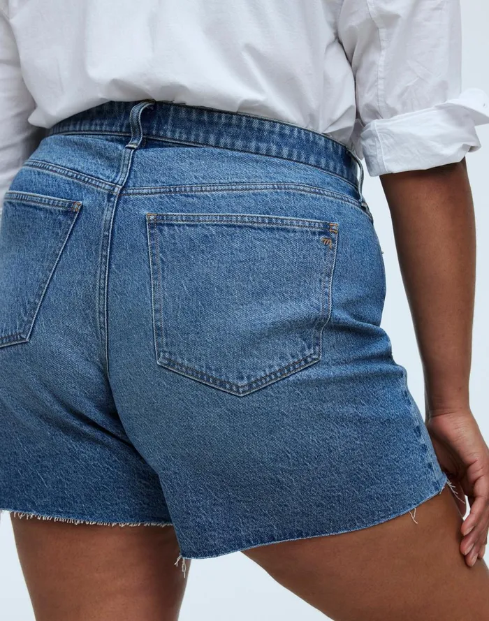 Women Shorts Madewell The Plus Curvy Perfect Vintage MidLength Jean Short In Dewberry Wash