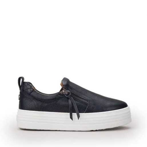 Amellia Navy Leather Women Moda In Pelle SlipOn Trainers
