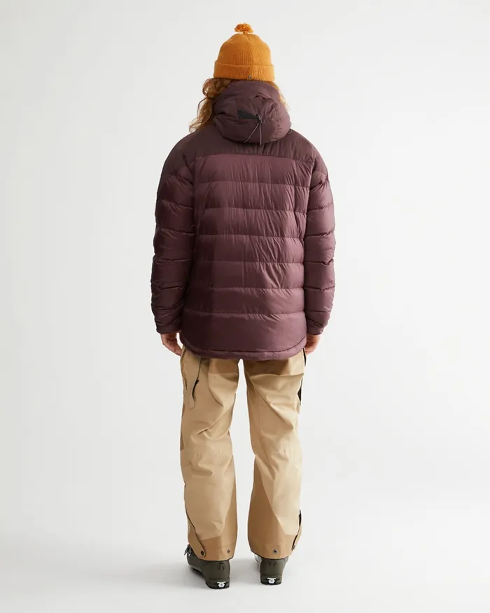 Atle 30 Midweight Midweight Down Jacket Amaranth Red Men Klttermusen Down and Insulated Jackets