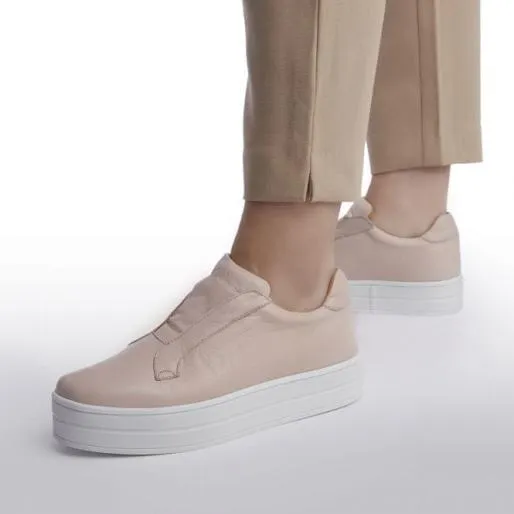 BBath Nude Leather Women Moda In Pelle SlipOn Trainers BBath Nude Leather Women Moda In Pelle SlipOn Trainers