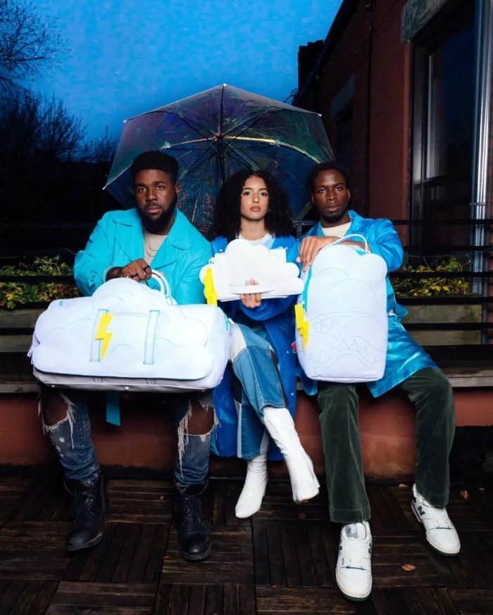 Bags SPRAYGROUND CLOUDY WITH A CHANCE OF SHARK CROSSOVER CLUTCH