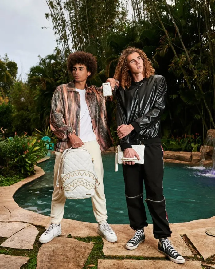 Bags SPRAYGROUND RIVIERA LE BLANC GOLD CHAIN SHARK CROSSOVER CLUTCH