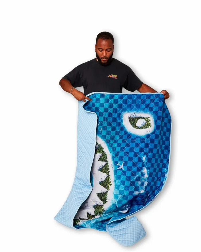 Bags SPRAYGROUND SHARK ISLAND PACKABLE BEACH MAT BLANKET WATER RESISTANT CONVERTIBLE TOTE