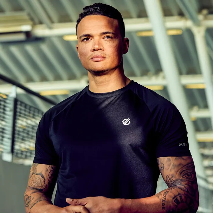 Dare 2b Gym Tops Jermaine Jenas 8211 Accelerate Fitness TShirt Black 8211 Men Dare 2b Gym Tops Jermaine Jenas 8211 Accelerate Fitness TShirt Black 8211 Men