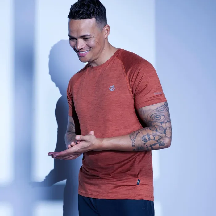 Dare 2b Gym Tops Jermaine Jenas 8211 Persist TShirt Burnt Brick Marl 8211 Men
