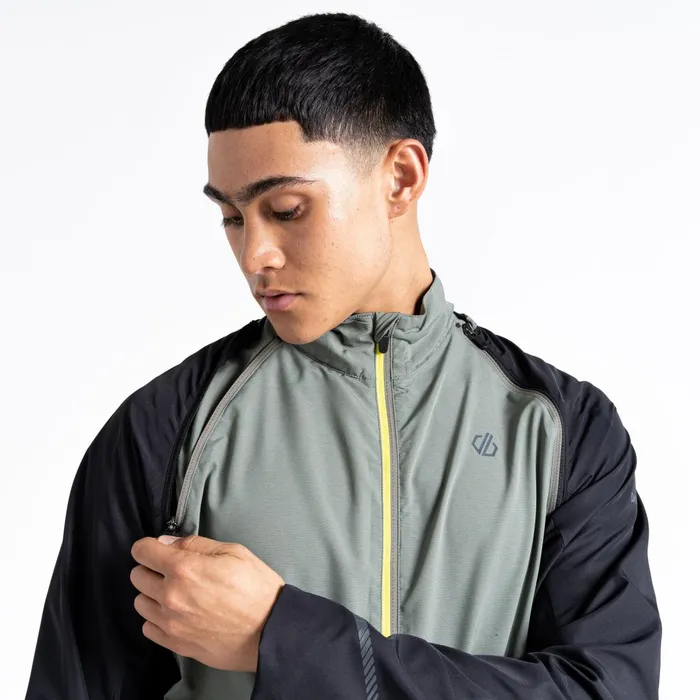 Dare 2b Lightweight Jackets Oxidate Lightweight Windshell Jacket Agave Green Black 8211 Men