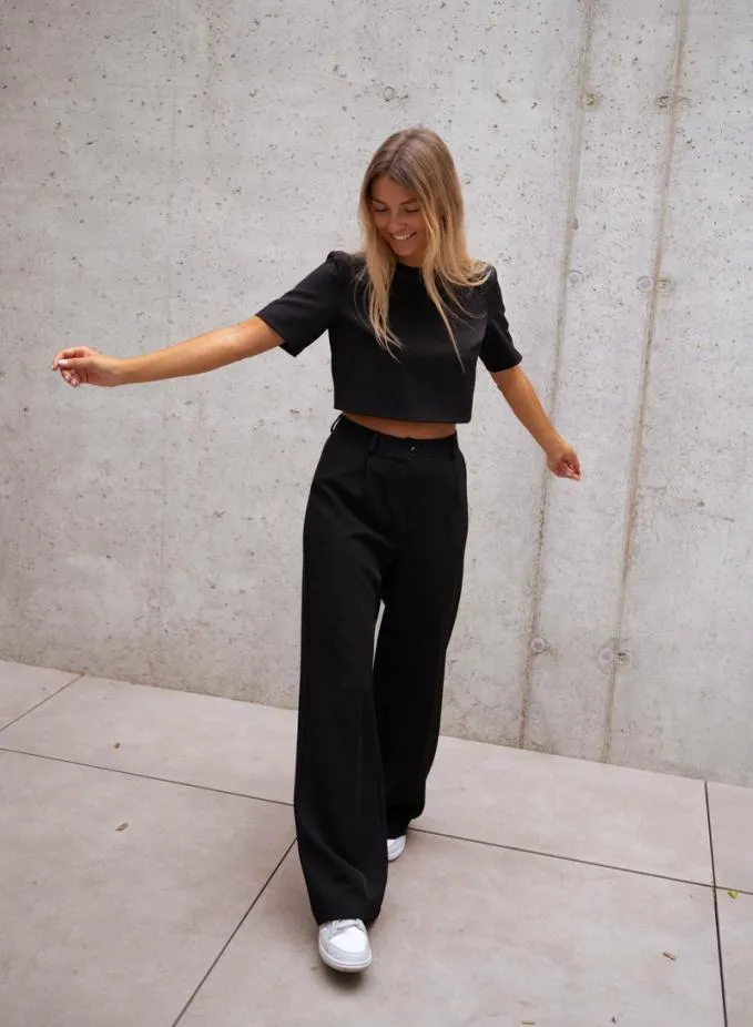 Easy Clothes Black Felyse Blouse Black Women039s Clothing Blouses Easy Clothes Black Felyse Blouse Black Women039s Clothing Blouses