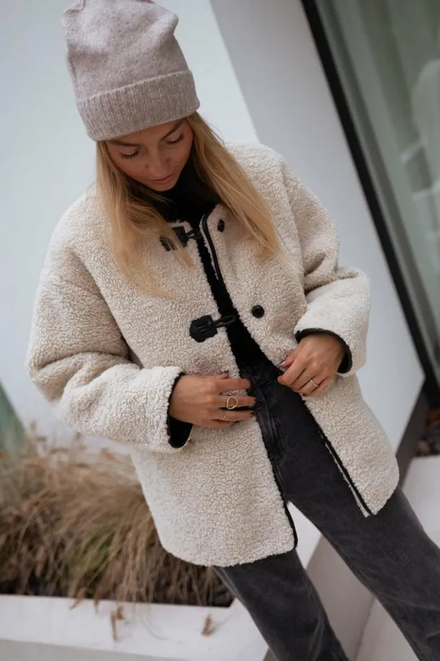Easy Clothes Ecru Atlanta Faux Sheep Fur Jacket Women039s Clothing Jackets