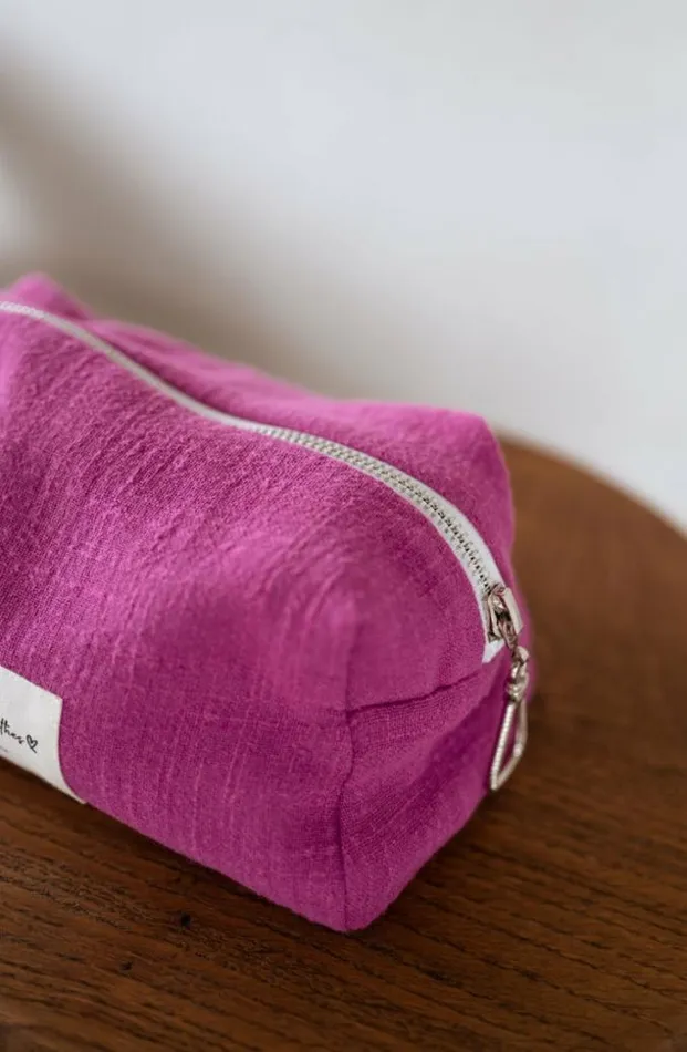 Easy Clothes Fuchsia Easy Clothes Linen Pouch Jewelry and Accessories Handbags Easy Clothes Fuchsia Easy Clothes Linen Pouch Jewelry and Accessories Handbags