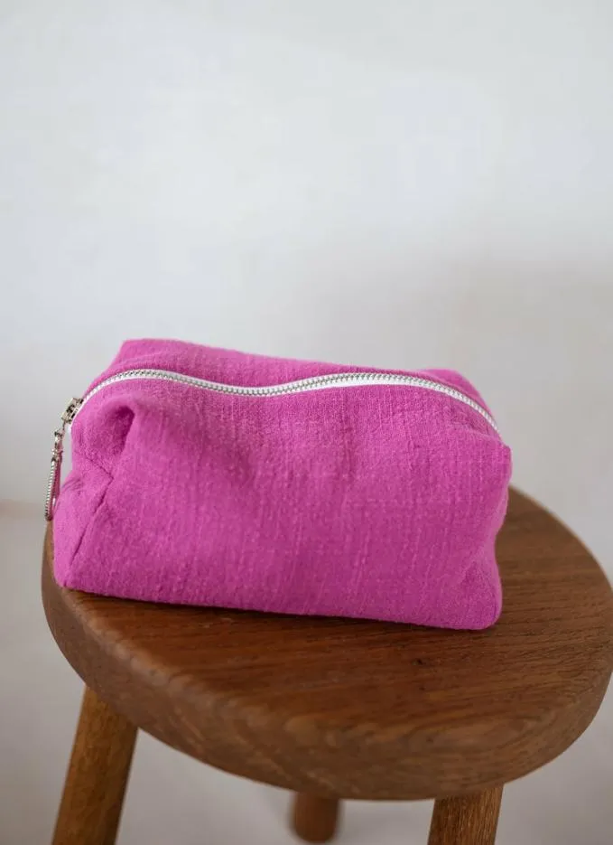 Easy Clothes Fuchsia Easy Clothes Linen Pouch Jewelry and Accessories Handbags Easy Clothes Fuchsia Easy Clothes Linen Pouch Jewelry and Accessories Handbags