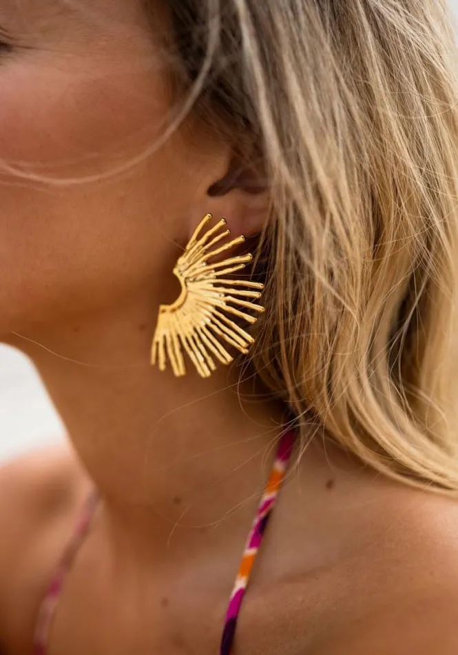 Easy Clothes Golden Frika Earrings Golden Jewelry and Accessories Earrings