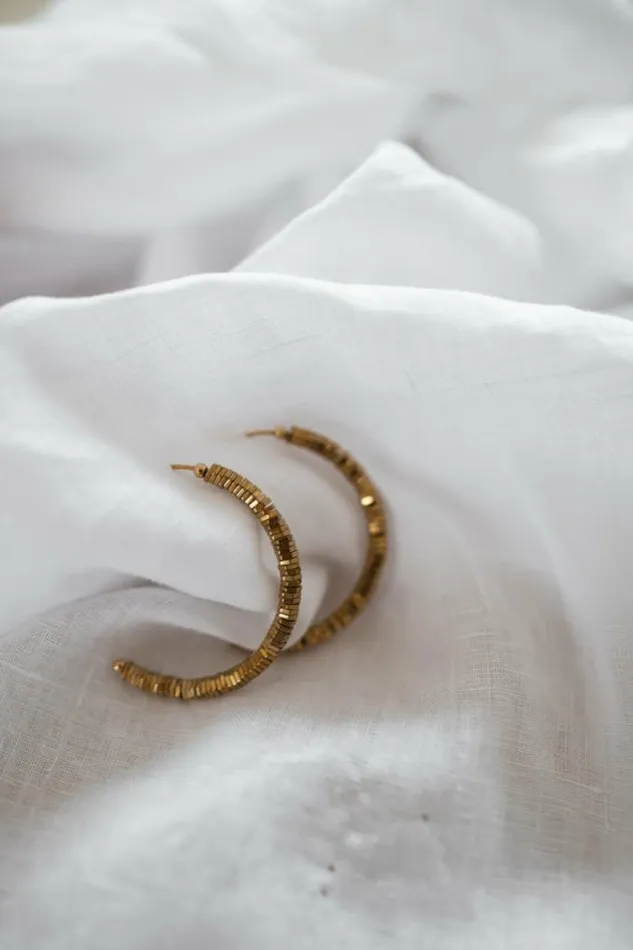 Easy Clothes Golden Meloe Earrings Jewelry and Accessories Earrings Easy Clothes Golden Meloe Earrings Jewelry and Accessories Earrings