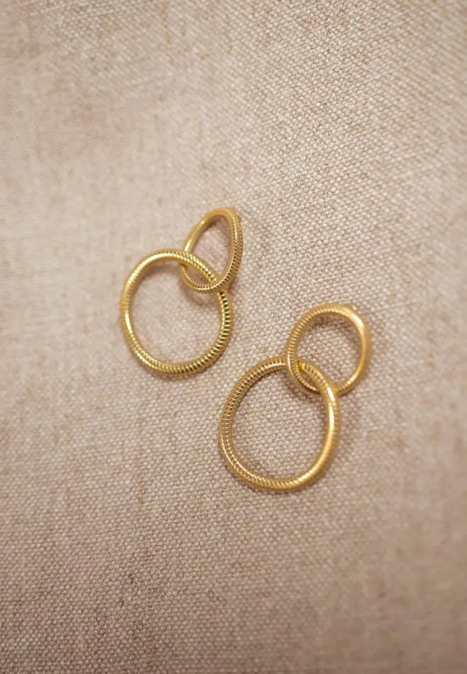 Easy Clothes Golden Mimi Earrings Jewelry and Accessories Earrings Easy Clothes Golden Mimi Earrings Jewelry and Accessories Earrings