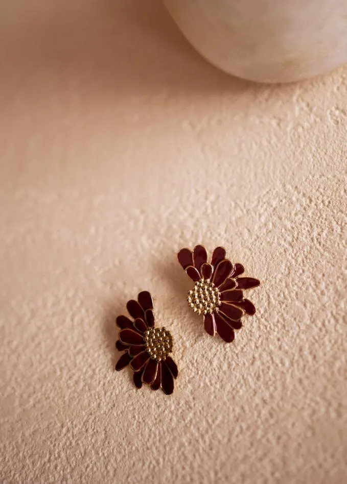 Easy Clothes Golden Nalie Earrings Jewelry and Accessories Earrings Easy Clothes Golden Nalie Earrings Jewelry and Accessories Earrings