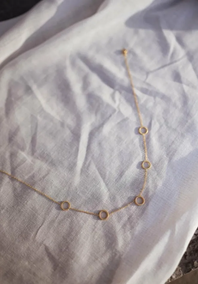 Easy Clothes Golden Siska Necklace Jewelry and Accessories Necklaces