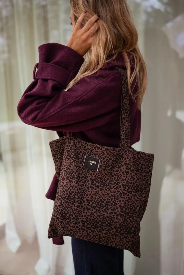 Easy Clothes Leopard Lyma Tote Bag Jewelry and Accessories Handbags