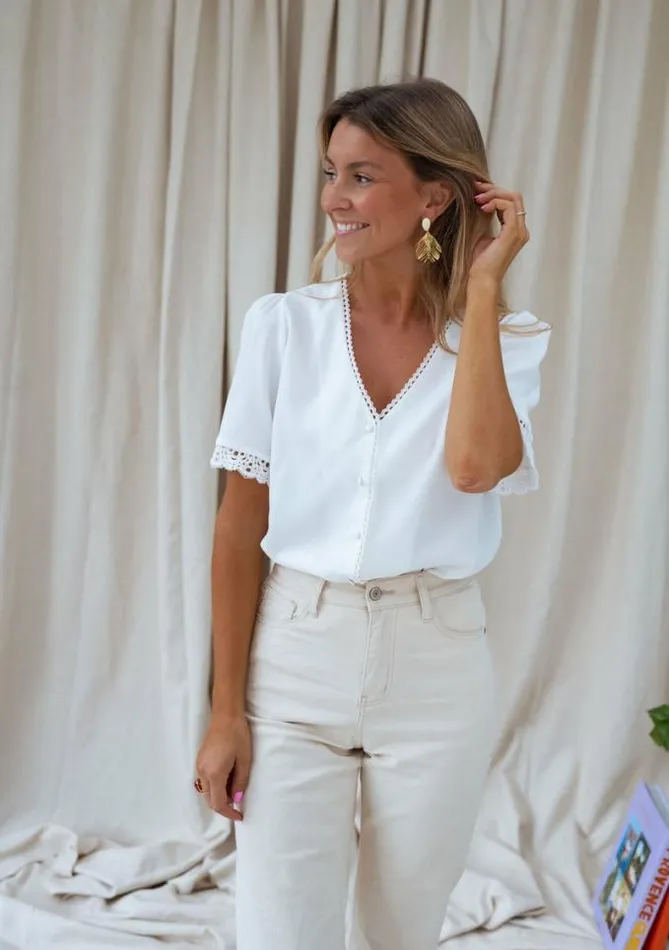 Easy Clothes White Celie Blouse Women039s Clothing Blouses Easy Clothes White Celie Blouse Women039s Clothing Blouses