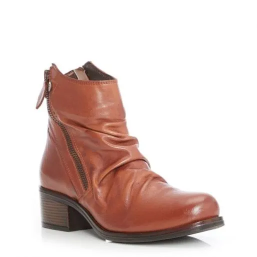Kaiit Tan Leather Women Moda In Pelle Ankle Boots