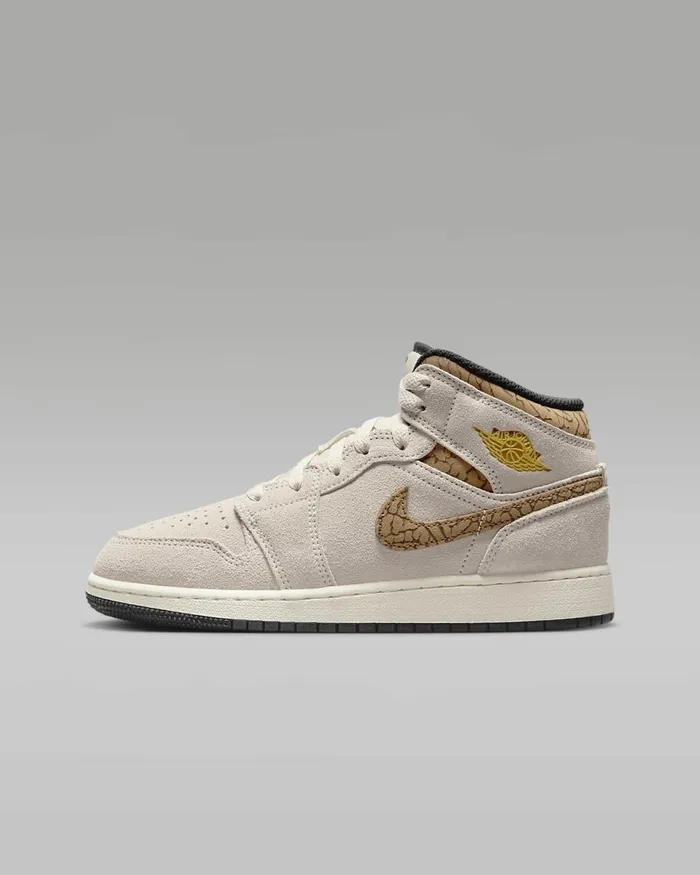 Kids Air Jordan 1 Mid Se Light Orewood Brownwhitelight British Tanmetallic Gold Nike Older Kids 7 8211 15 Years Kids Air Jordan 1 Mid Se Light Orewood Brownwhitelight British Tanmetallic Gold Nike Older Kids 7 8211 15 Years