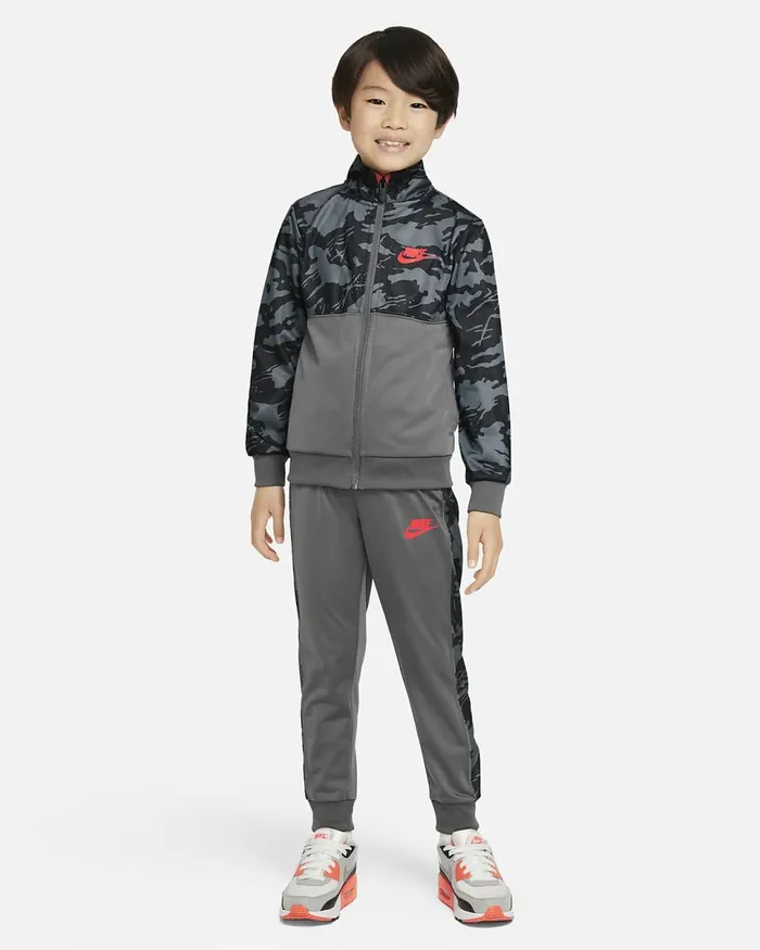 Kids Nike Smoke Grey Nike Younger Kids 3 8211 7 Years