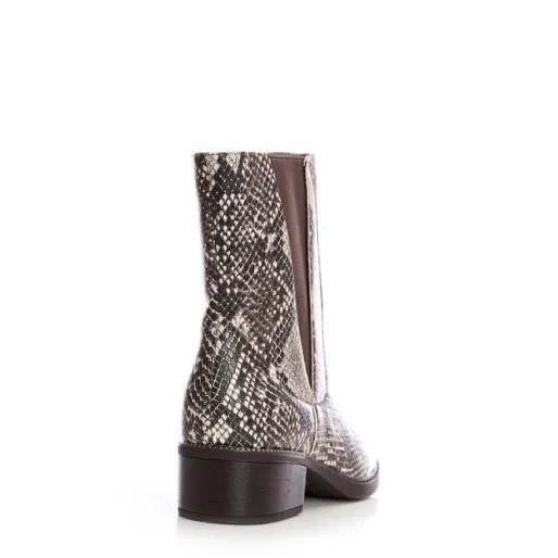 Lucine Camel Patent Women Moda In Pelle Ankle Boots Lucine Camel Patent Women Moda In Pelle Ankle Boots