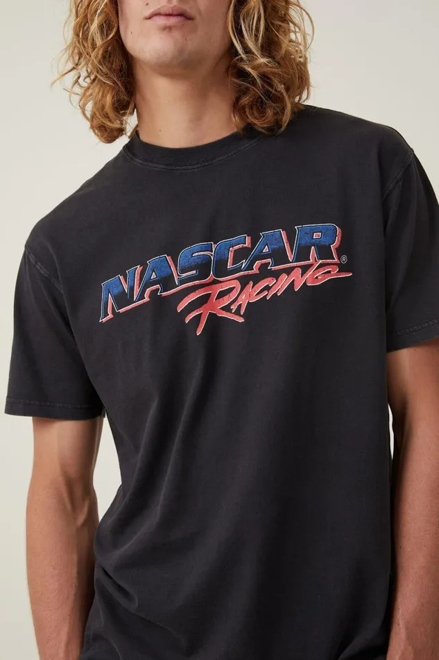 Men Graphic TShirts Cotton On Nascar Loose Fit TShirt Lcn Ncr Blackracing Logo