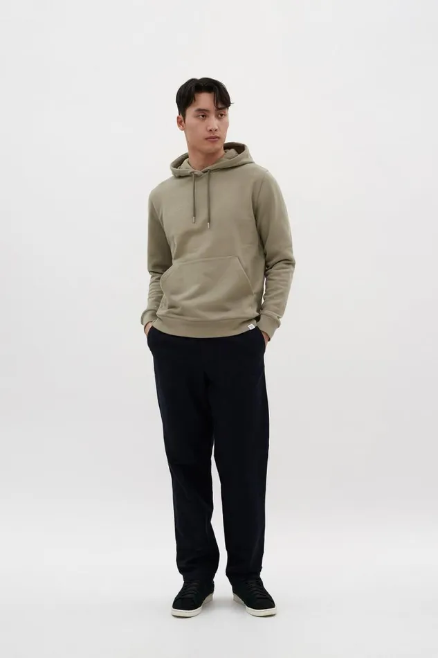 Men Norse Projects Sweatshirts Vagn Classic Hoodie Clay