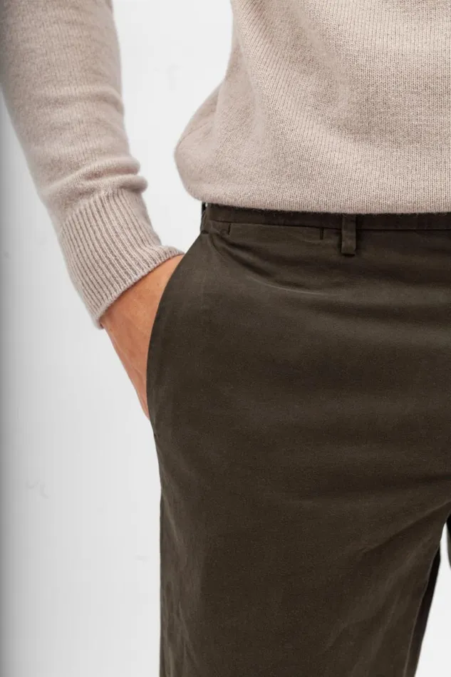 Men Norse Projects Trousers Aros Slim Italian Brushed Twill Chino Beech Green