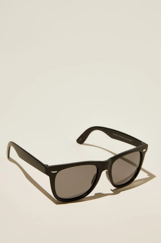 Men Sunglasses Cotton On Beckley Polarized Sunglasses Matte Black Smoke