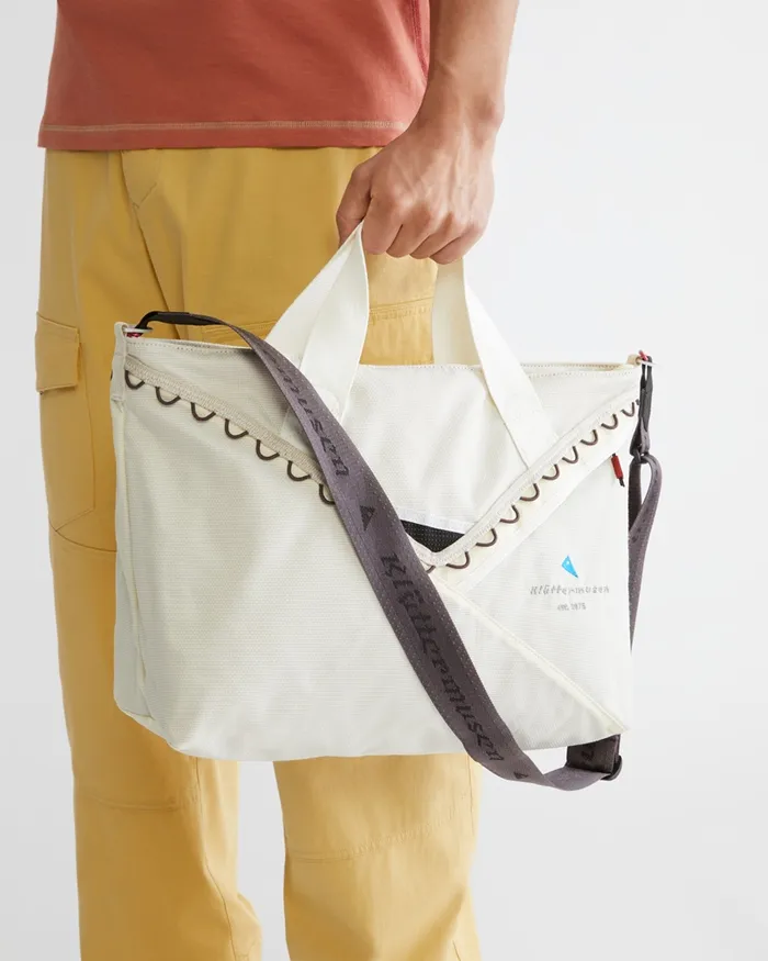Nagelfar Tote Bag 17L Snow MenWomen Klttermusen Tote Bags