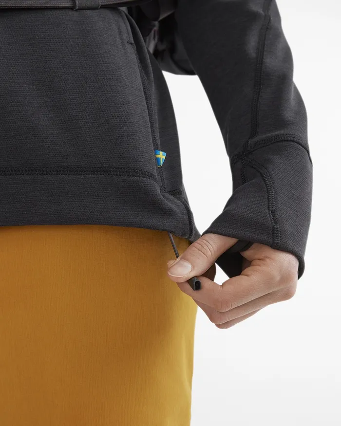 Njorun 20 Hoodie Raven Women Klttermusen Fleeces and Sweaters
