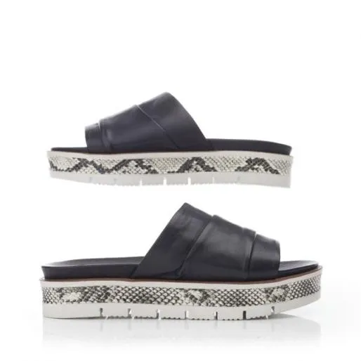 Orah Black Leather Women Moda In Pelle Flat Sandals