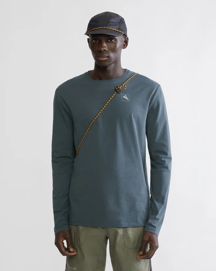 Runa Elements Organic Cotton Long Sleeve Tee Thistle Blue Men Klttermusen TShirts Runa Elements Organic Cotton Long Sleeve Tee Thistle Blue Men Klttermusen TShirts