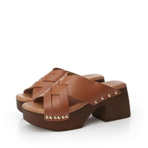 Saffron Tan Leather Women Moda In Pelle Mule Sandals