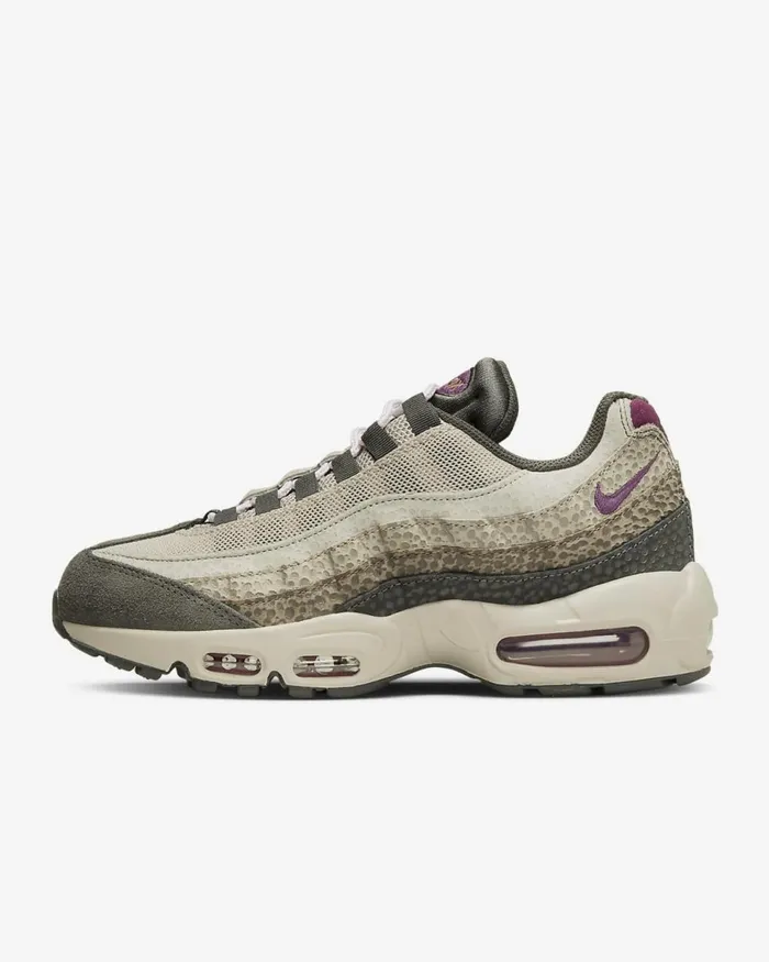 Women Air Max 95 Anthraciteironstonemoon Fossilviotech Nike Lifestyle