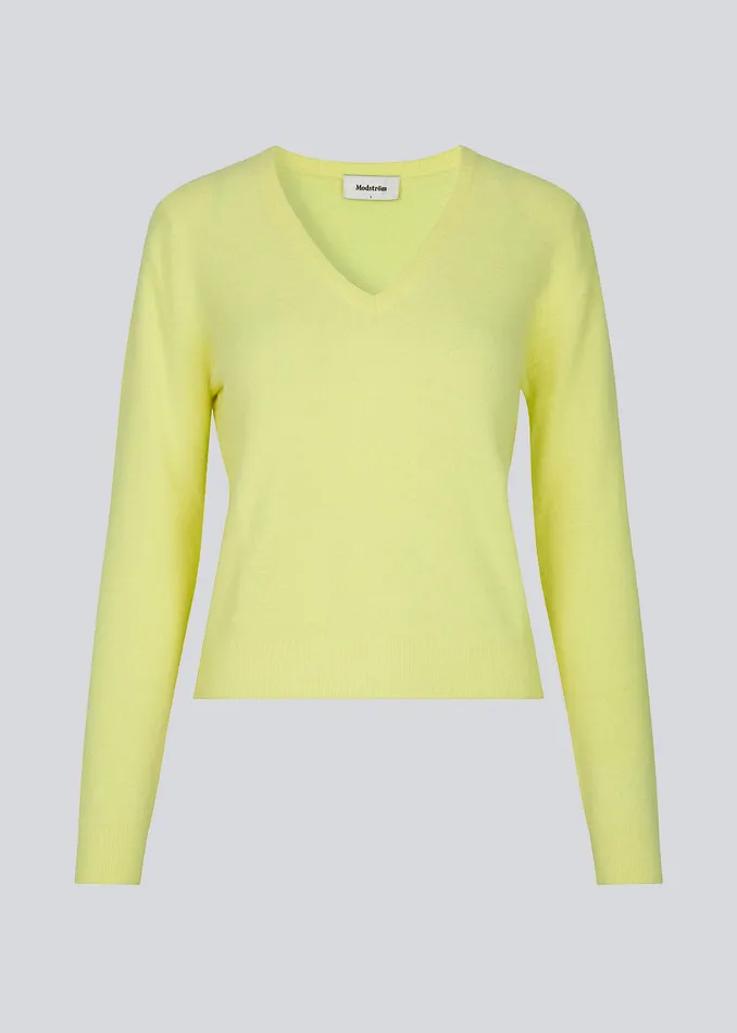 Women CammyMD Vneck Yellow Pear Modstrm Blouses and Knitwear