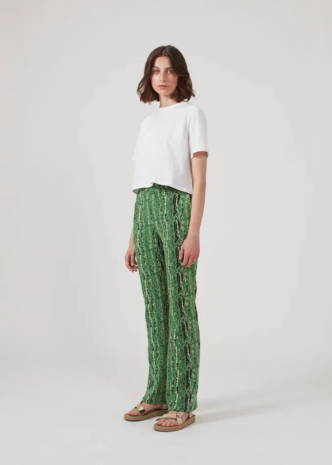 Women CorbyMD Pants Classic Green Modstrm Pants and Leggings