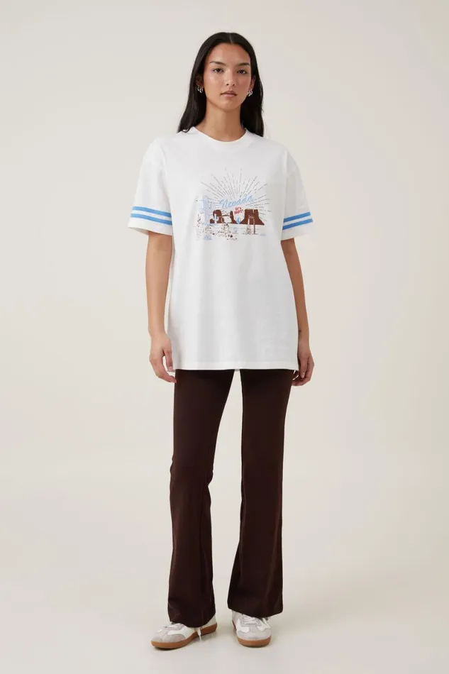 Women Tops Cotton On The Oversized Snoopy Tee Lcn Pea Snoopy Nevada Vintage White