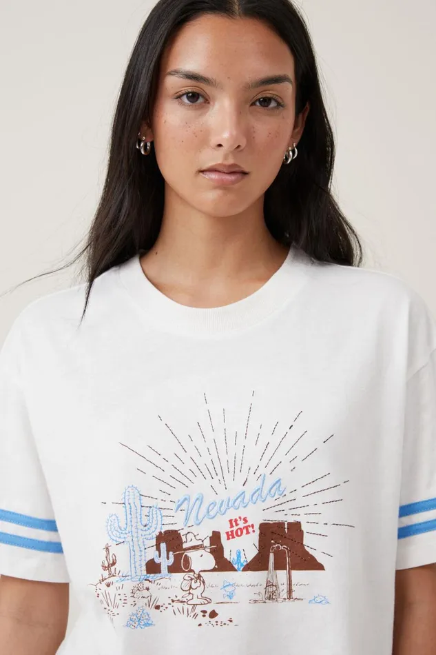 Women Tops Cotton On The Oversized Snoopy Tee Lcn Pea Snoopy Nevada Vintage White